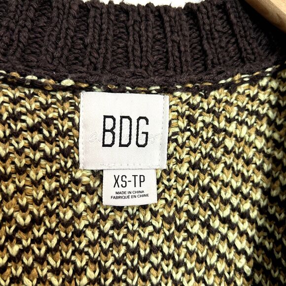 BDG Womens Sweater Vest Size XS Sleeveless Top V-neck Spring Fall Winter - Picture 2 of 16